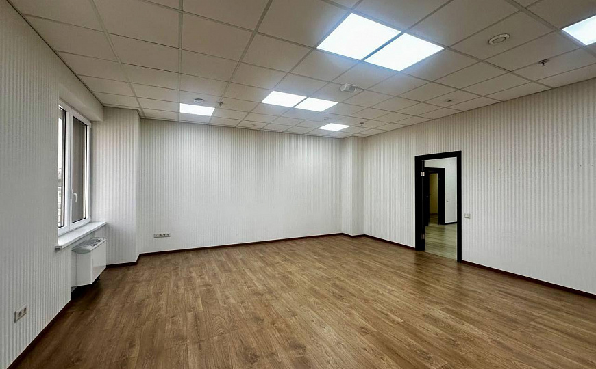 Аренда офиса класса «А» 77 м2 в БЦ «БэлПлаза» с видом на Волгу фото