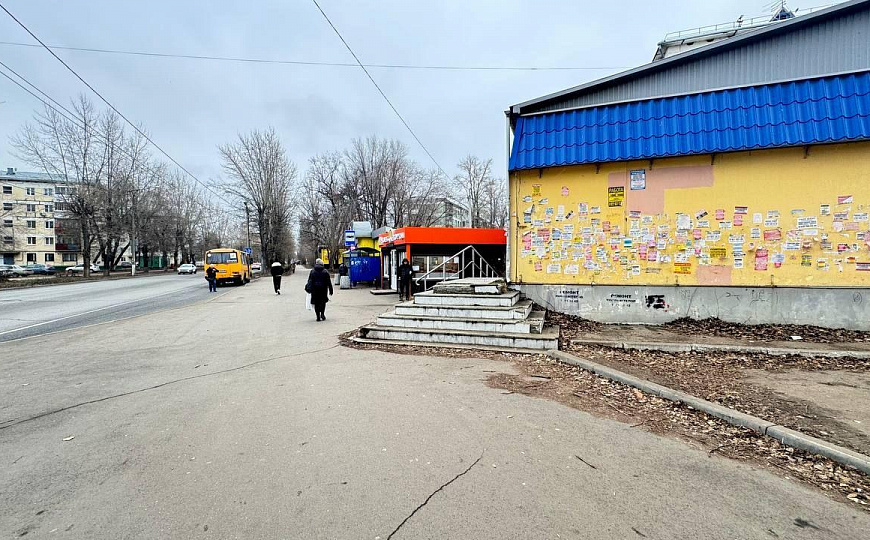 Продажа торговое здание 300 кв.м. фото