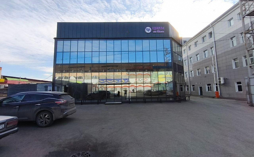 Свободного назначения 450 кв.м. с панорамными окнами фото