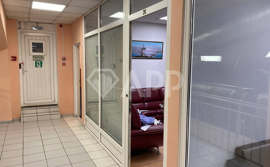 Офис 35 кв.м. рядом с метро фото