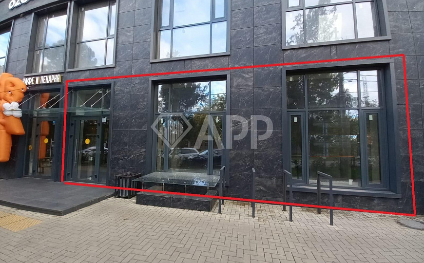 Сдаю 1 этаж 146 м² Центр города, ЖК "Аврора" фото