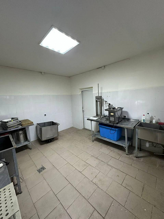 Продам здание, 630 м²   фото