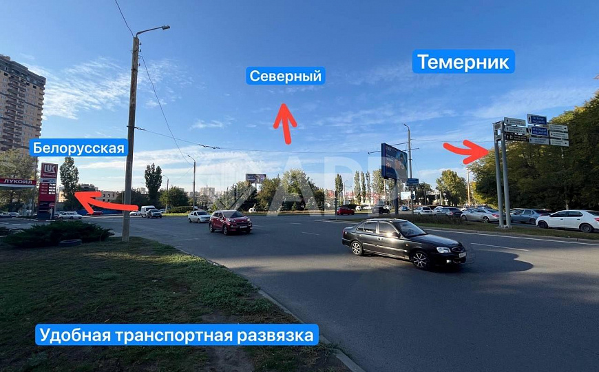 Здание/ трафик/ сауна/ у дороги фото