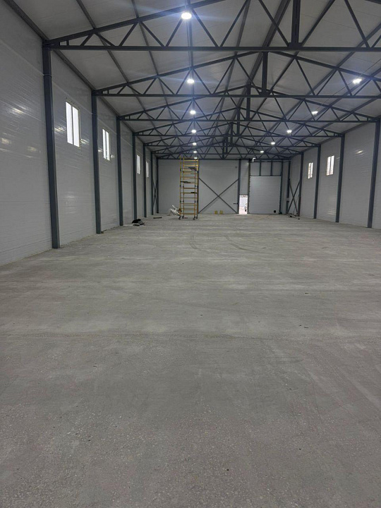 Склад новый с двумя въездами для фур фото