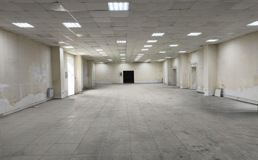 Сдам торговое помещение, 840 м² фото