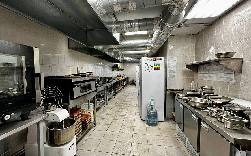 Аренда 280 м2 на 1 линии пр-кт Победы д.10 фото