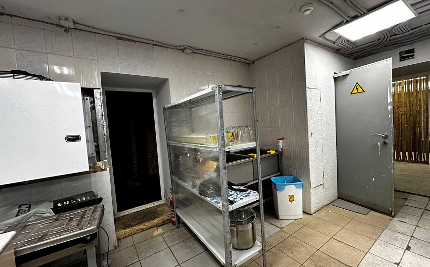 Аренда 280 м2 на 1 линии пр-кт Победы д.10 фото