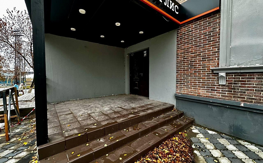 Аренда 280 м2 на 1 линии пр-кт Победы д.10 фото