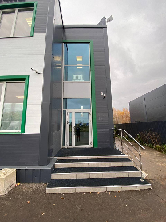 Снять помещение свободного назначения 137,2 м² фото