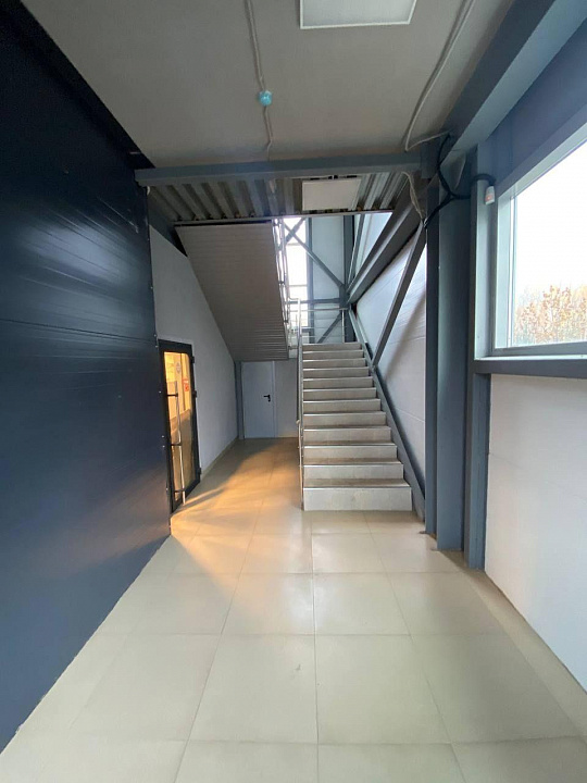 Снять помещение свободного назначения 137,2 м² фото