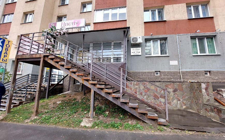 Помещение на 1 линии, торгово-офисное! фото