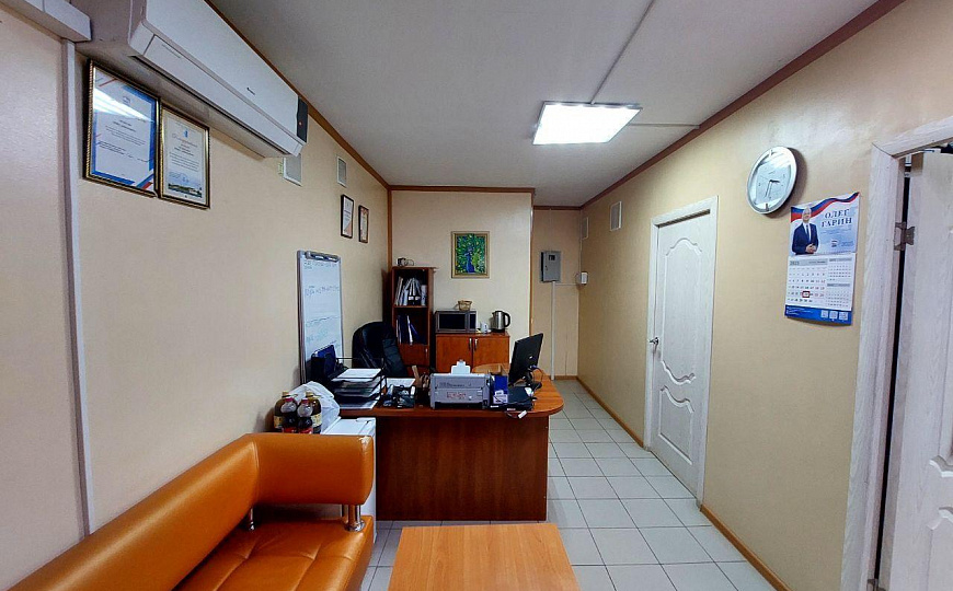 Помещение на 1 линии, торгово-офисное! фото