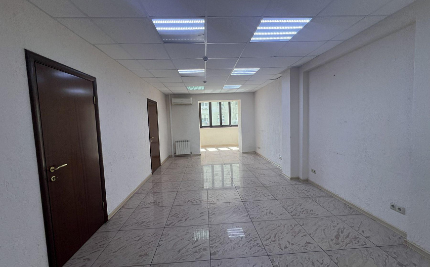 220,5 м² в центре города под офис, салон красоты, спортивную студию, медцентр   фото