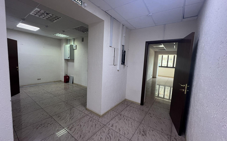 220,5 м² в центре города под офис, салон красоты, спортивную студию, медцентр   фото