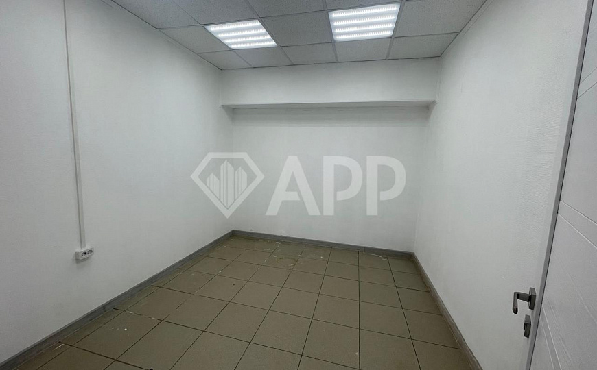 Кабинеты на 1-й линии. фото