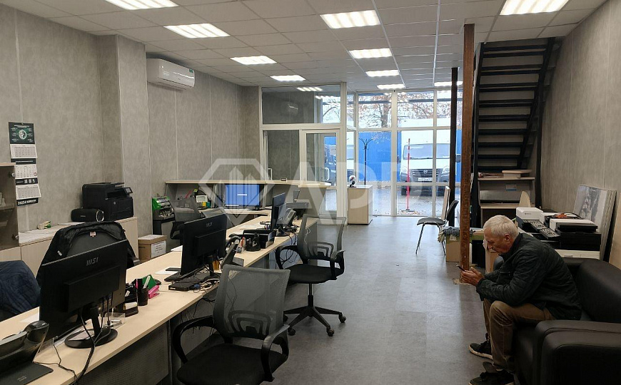 Помещение под автосервис, 450-1000м фото