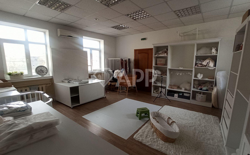 Продам отдельно стоящее здание, 606 м² фото