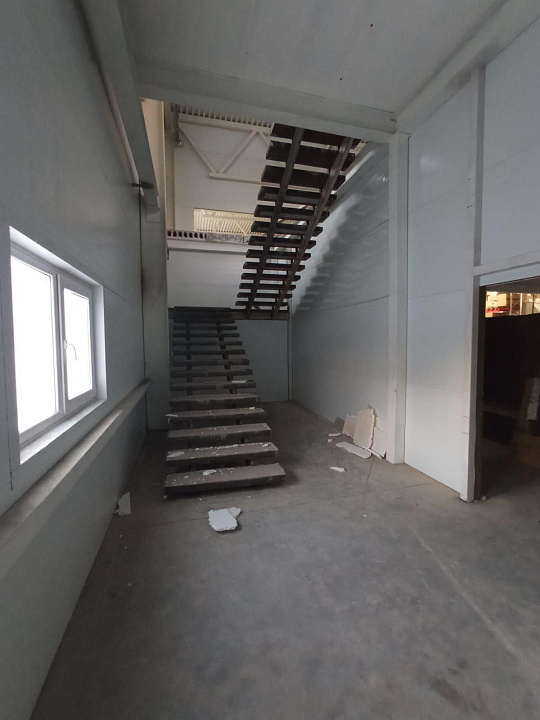 Сдается склад 1 500 - 5000 м² фото