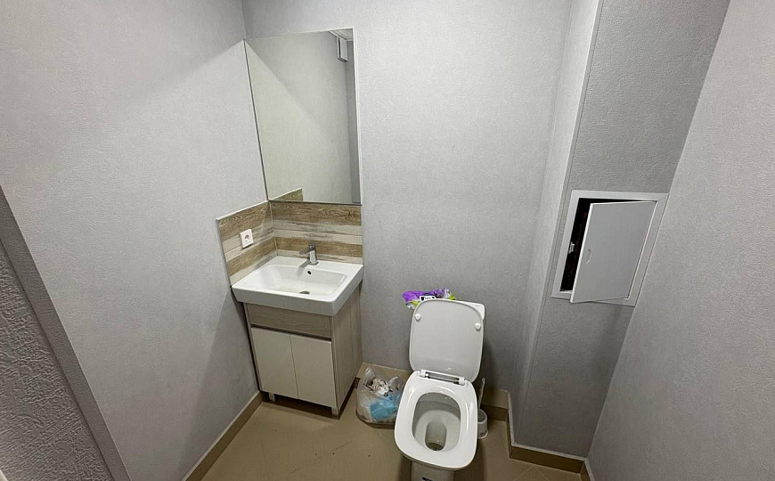 Бьюти/Салон красоты / Офис/ Проходное место фото