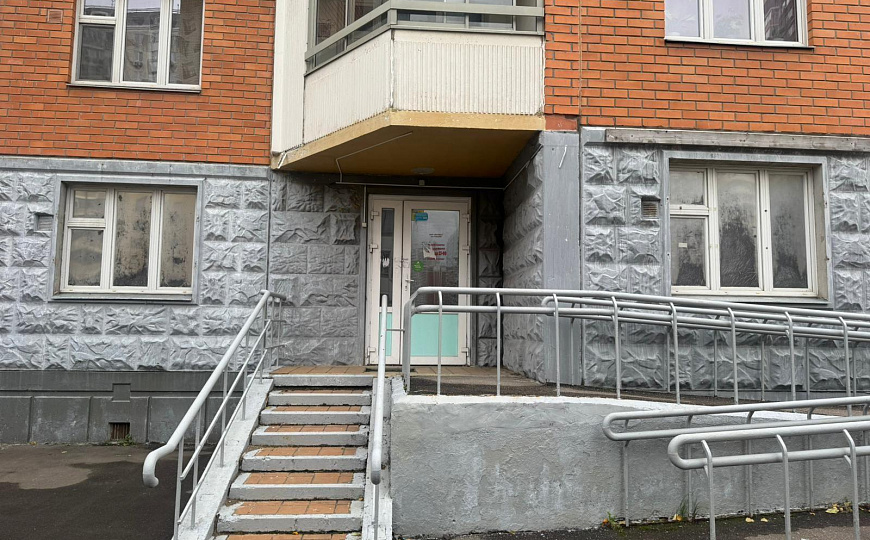 Сдам помещение, 76 м² с отдельным входом  фото