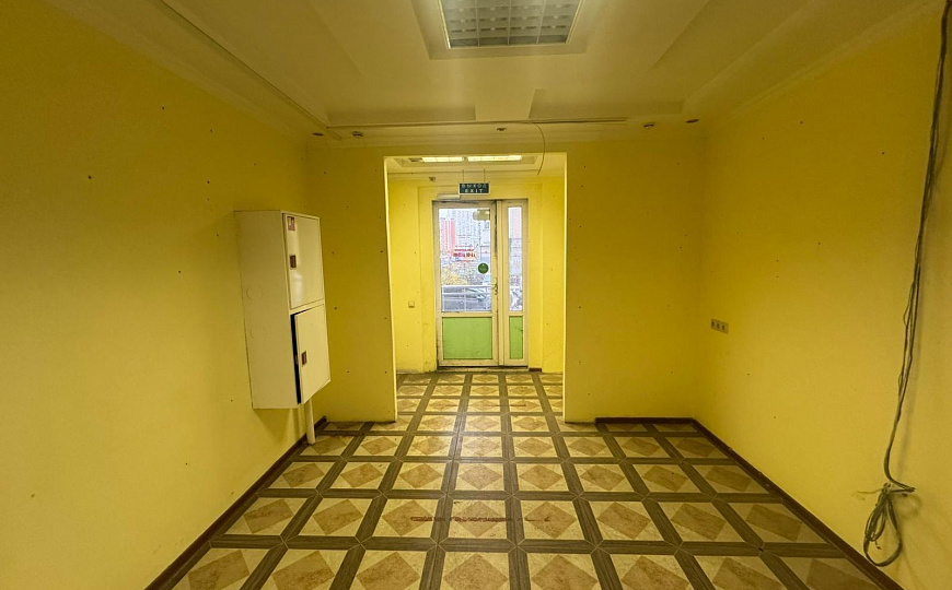 Сдам помещение, 76 м² с отдельным входом  фото