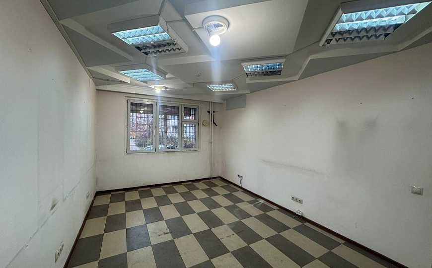 Сдам помещение, 76 м² с отдельным входом  фото