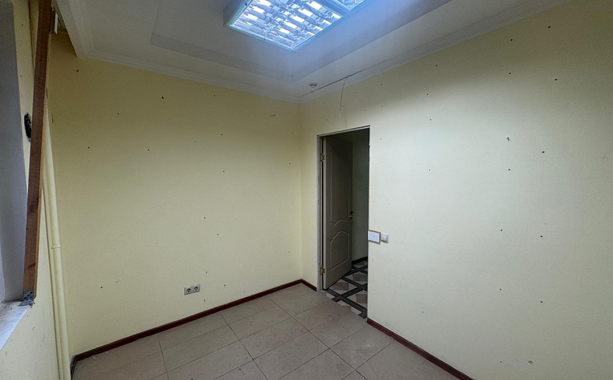 Сдам помещение, 76 м² с отдельным входом  фото