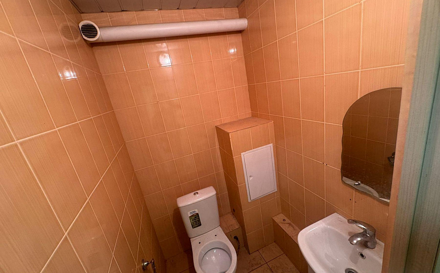 Сдам помещение, 76 м² с отдельным входом  фото