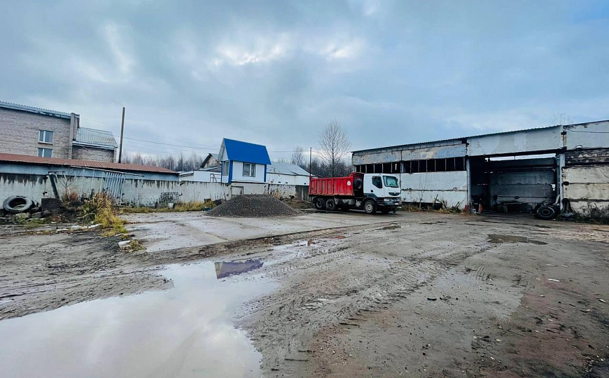 Сдам производственное здание на двух этажах с земельным участком фото