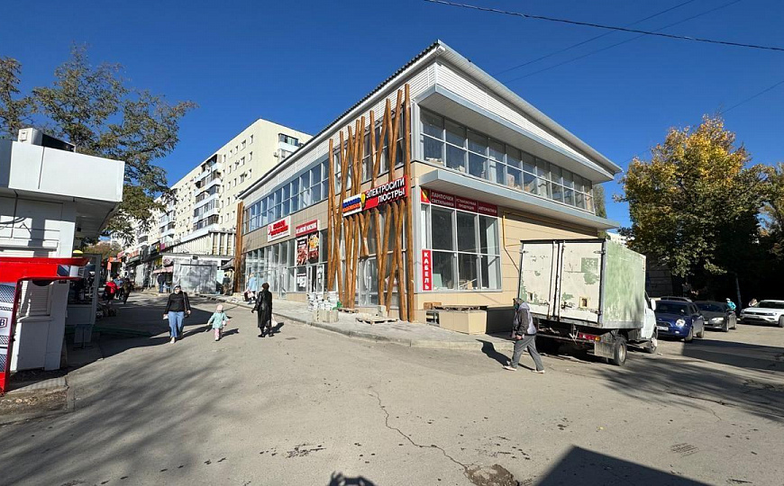 Помещение в новом торговом комплексе 80 м² фото