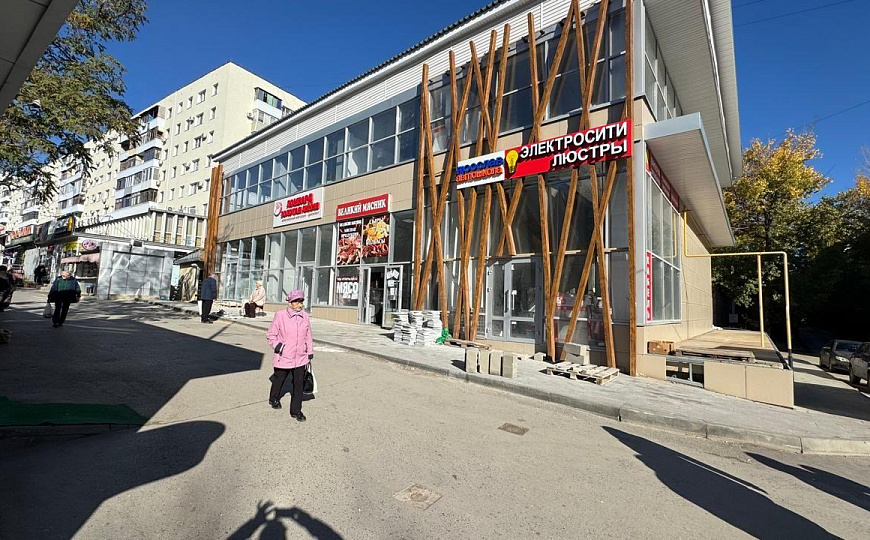 Помещение в новом торговом комплексе 80 м² фото