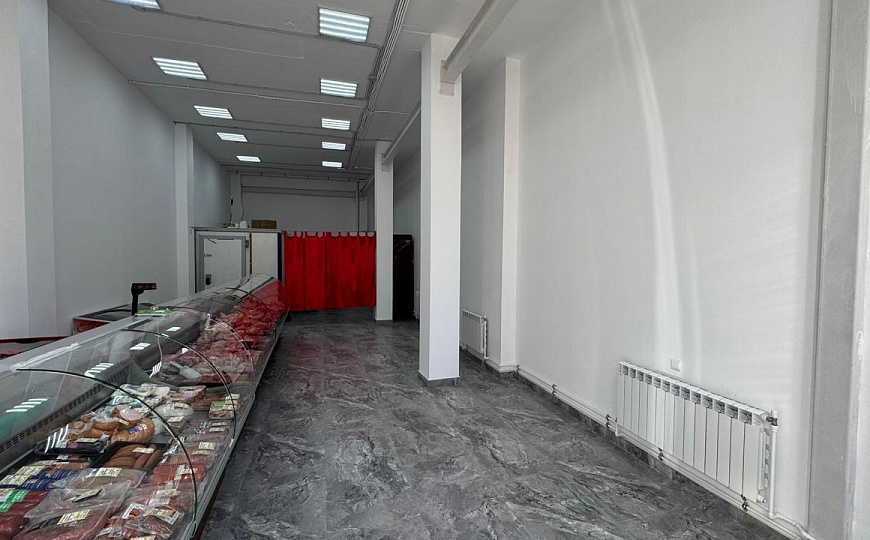 Помещение в новом торговом комплексе 80 м² фото