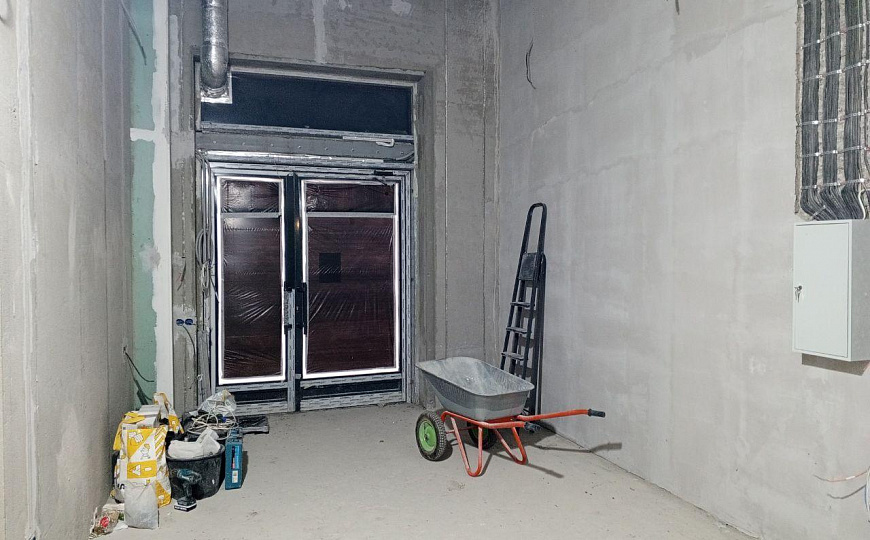 Помещение в аренду на первом этаже фото