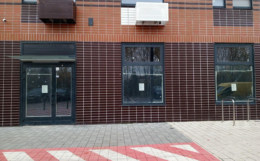 Помещение в аренду на первом этаже фото