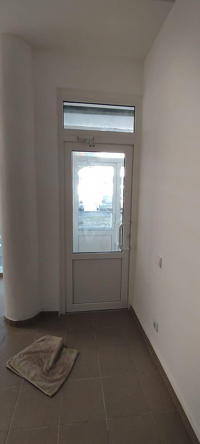 Сдам торговое помещение, 54 м² фото