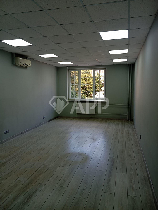 Аренда офиса в центре города , к.у.включены фото