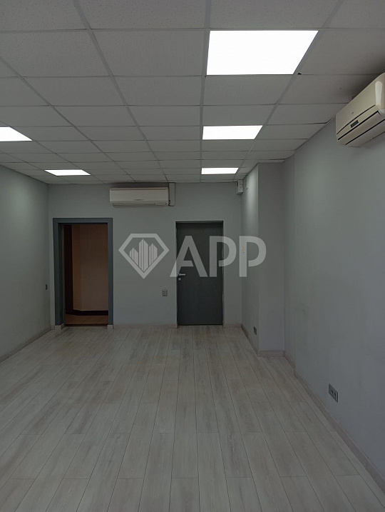 Аренда офиса в центре города , к.у.включены фото