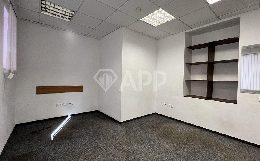 Собственник/Ремонт/Витрины/Вывеска/60 кВТ фото