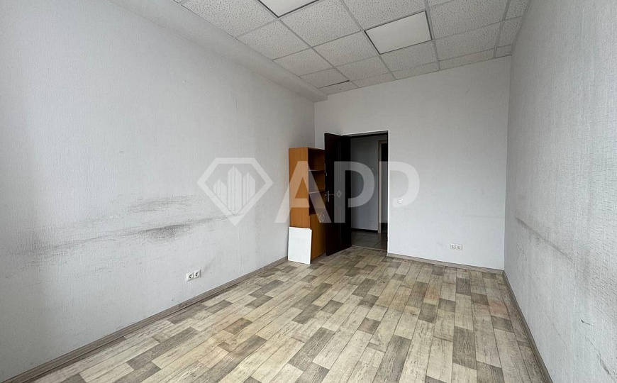 Офис с водой и санузлом/Парковка, 68 м2 фото