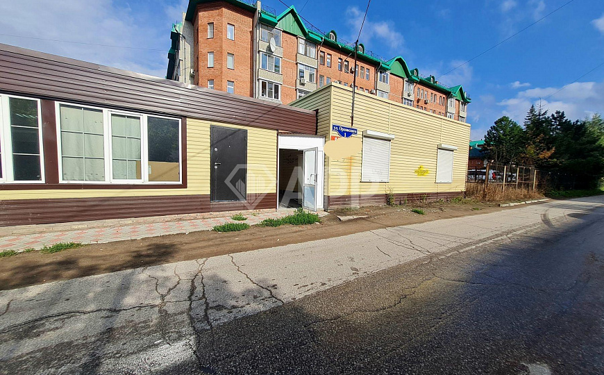 Отдельно стоящее здание/Центр/Жилой массив, 47 м2 фото