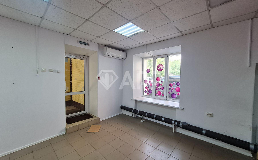 Отдельно стоящее здание/Центр/Жилой массив, 47 м2 фото