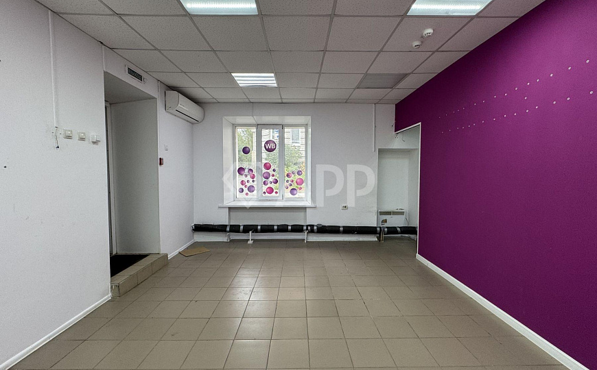 Отдельно стоящее здание/Центр/Жилой массив, 47 м2 фото