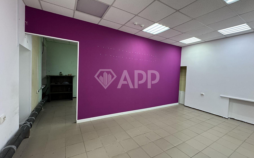 Отдельно стоящее здание/Центр/Жилой массив, 47 м2 фото