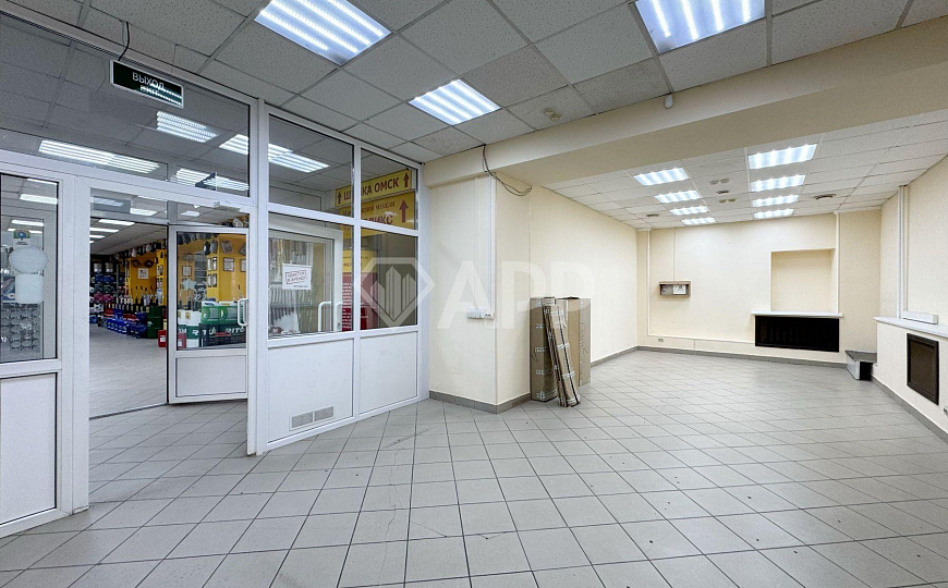 1 линия/1 этаж/Торговля/Услуги/Офис фото