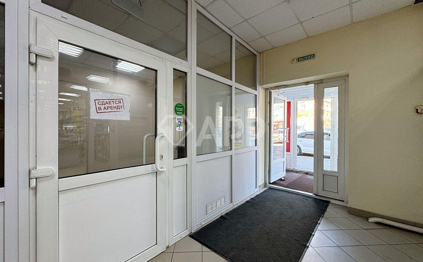1 линия/1 этаж/Торговля/Услуги/Офис фото