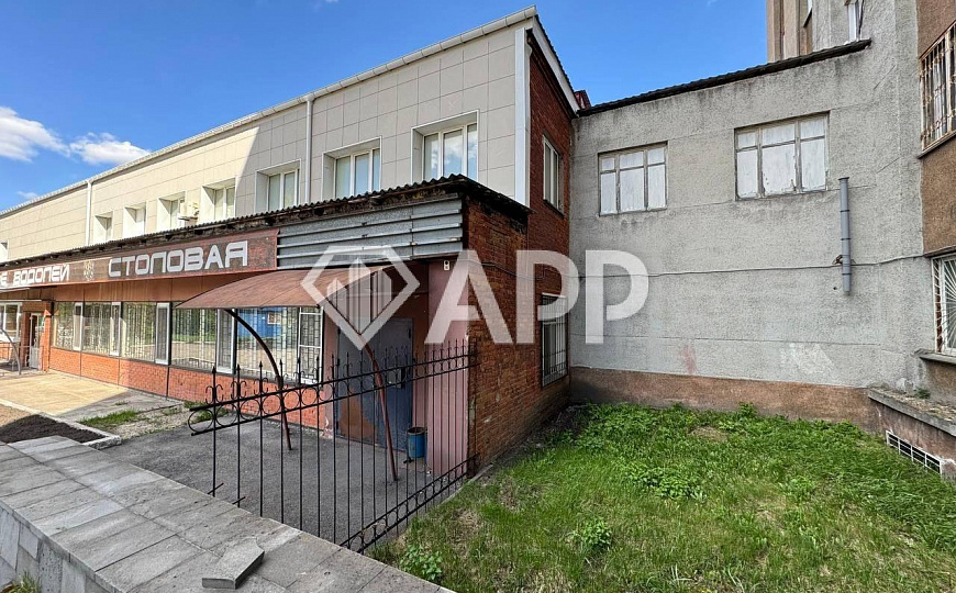 Свой вход и парковка. Офис с ремонтом 100 м2 фото