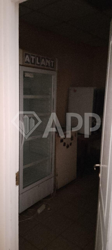 Сдаётся торговое помещение на трафике фото