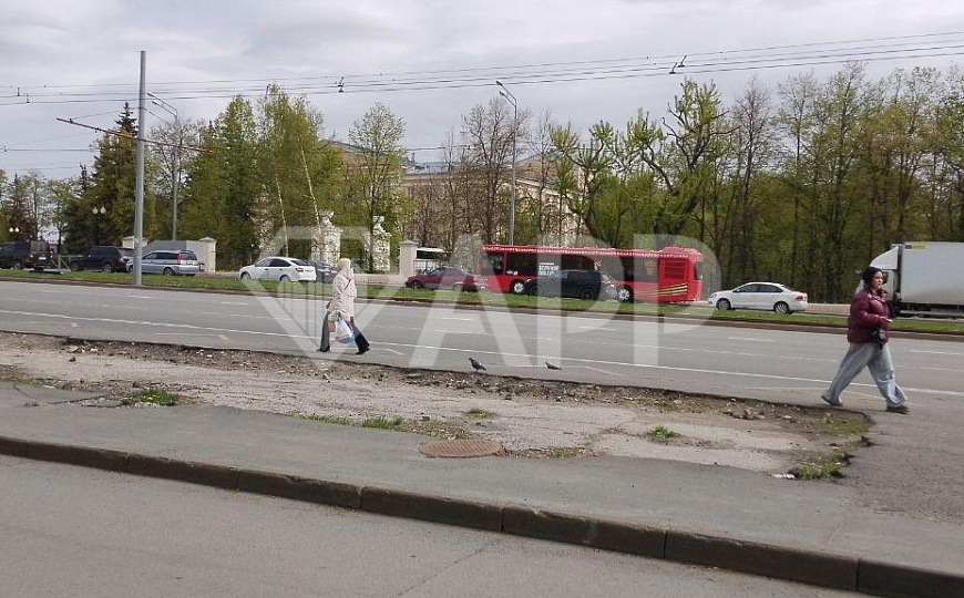 Сдаётся торговое помещение на трафике фото