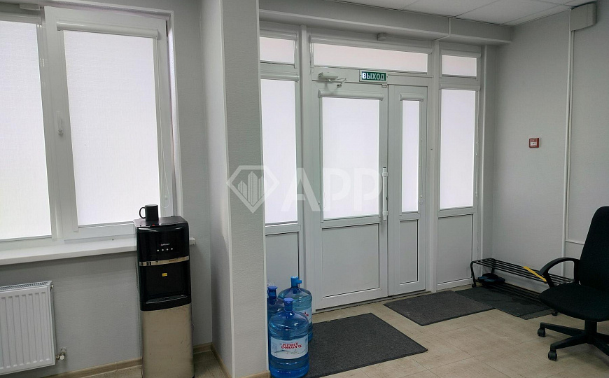 Сдам офисное помещение, 123 м² фото