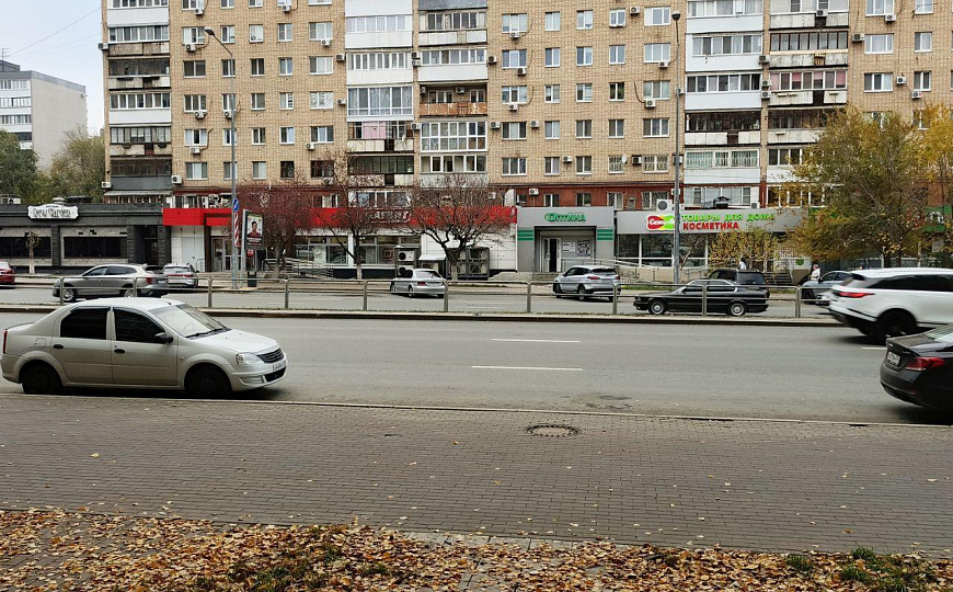 Нежилое помещение 45,3 м2 на 1-ой линии с готовым арендным бизнесом фото